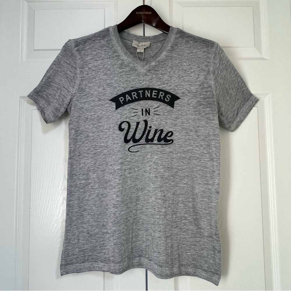 Charlie Paige Gray 'Partners in Wine' Graphic V-Neck Tee NWT Size Small